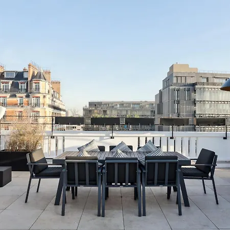 Luxueux Avec Terrasse Et Jacuzzi Appartamento Parigi