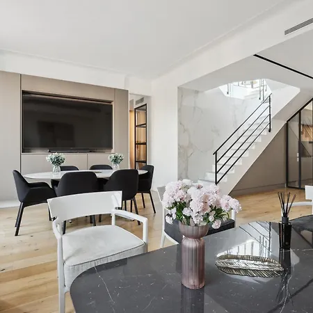 Luxueux Avec Terrasse Et Jacuzzi Parigi