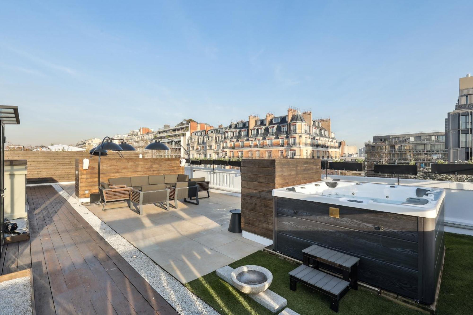 Luxueux Avec Terrasse Et Jacuzzi * Parigi